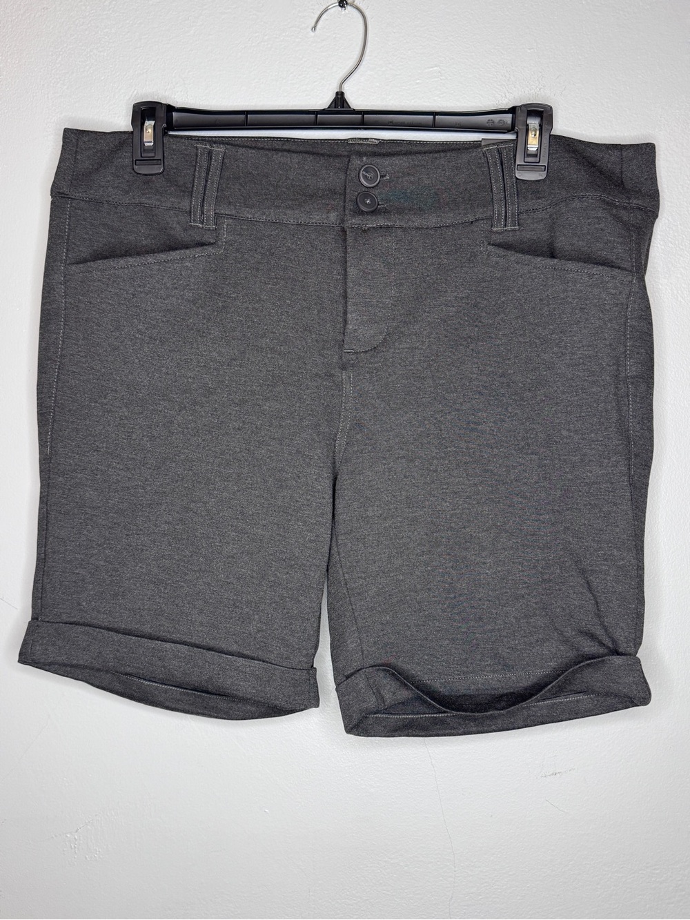 Torrid Charcoal Knit Cuffed Bermuda Shorts Size 18, NWT